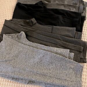 4 pair women’s yoga pants